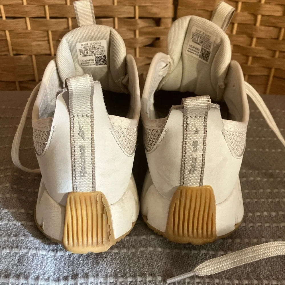 Reebok Zig Dynamica w/ Ortholite - Picture 4 of 8